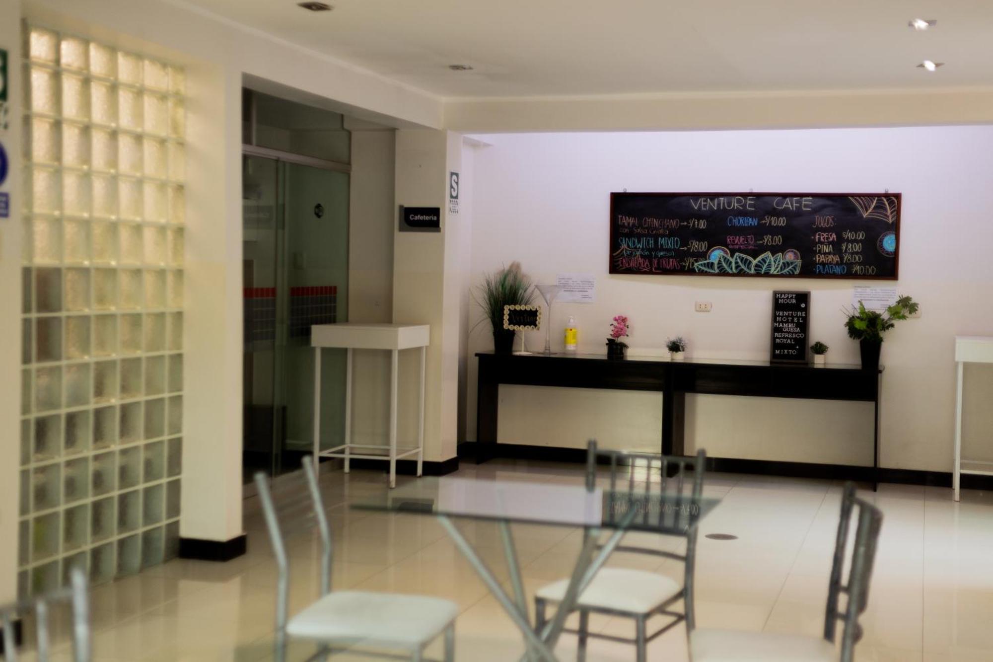 צ'ינצ'ה אלטה Hotel Venture מראה חיצוני תמונה