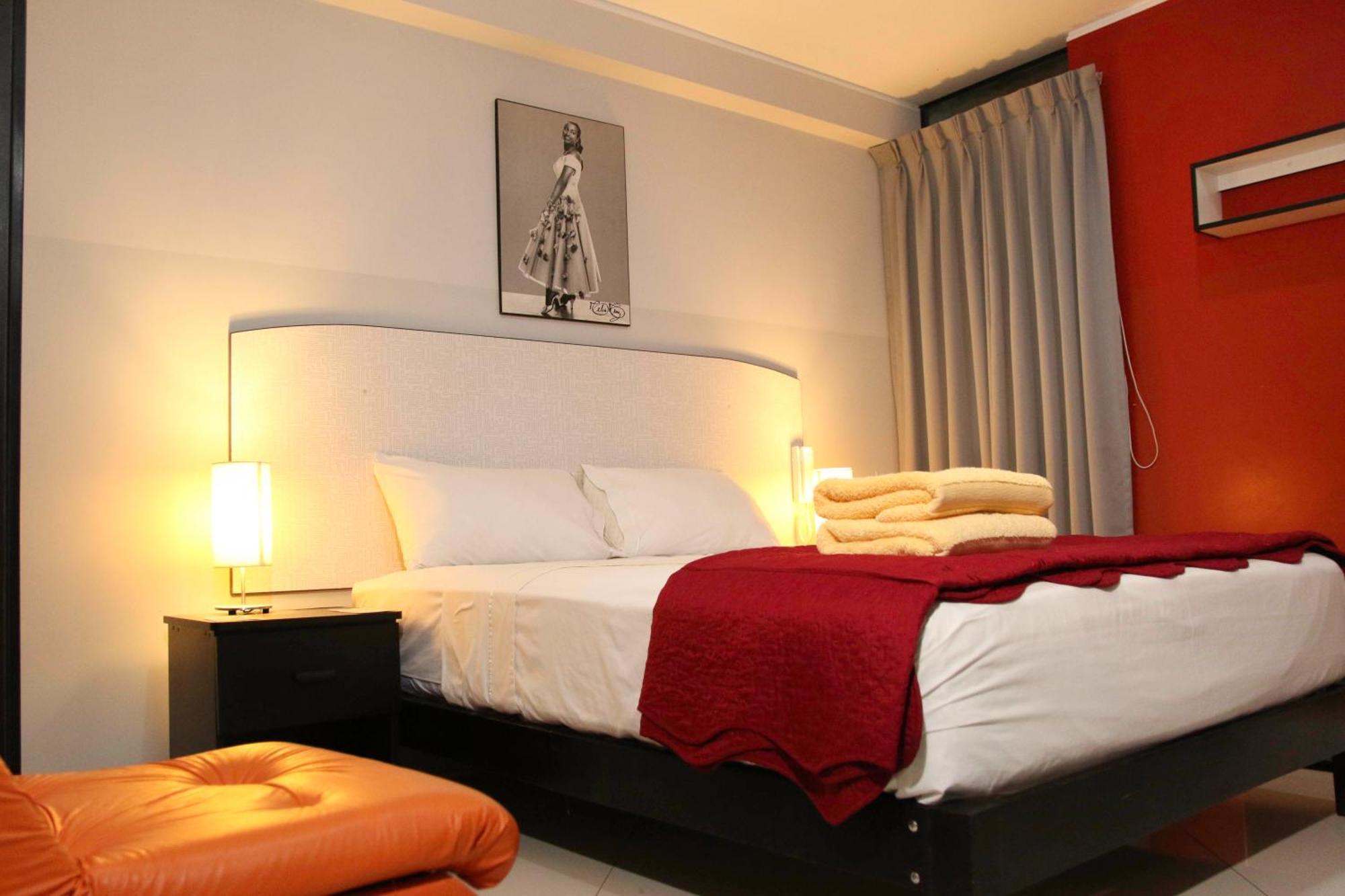 צ'ינצ'ה אלטה Hotel Venture מראה חיצוני תמונה